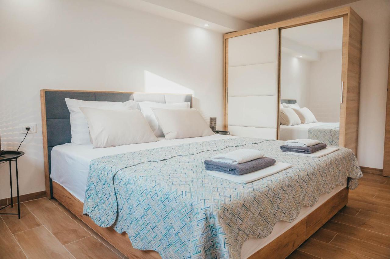 Apartments Nina Brist Luaran gambar