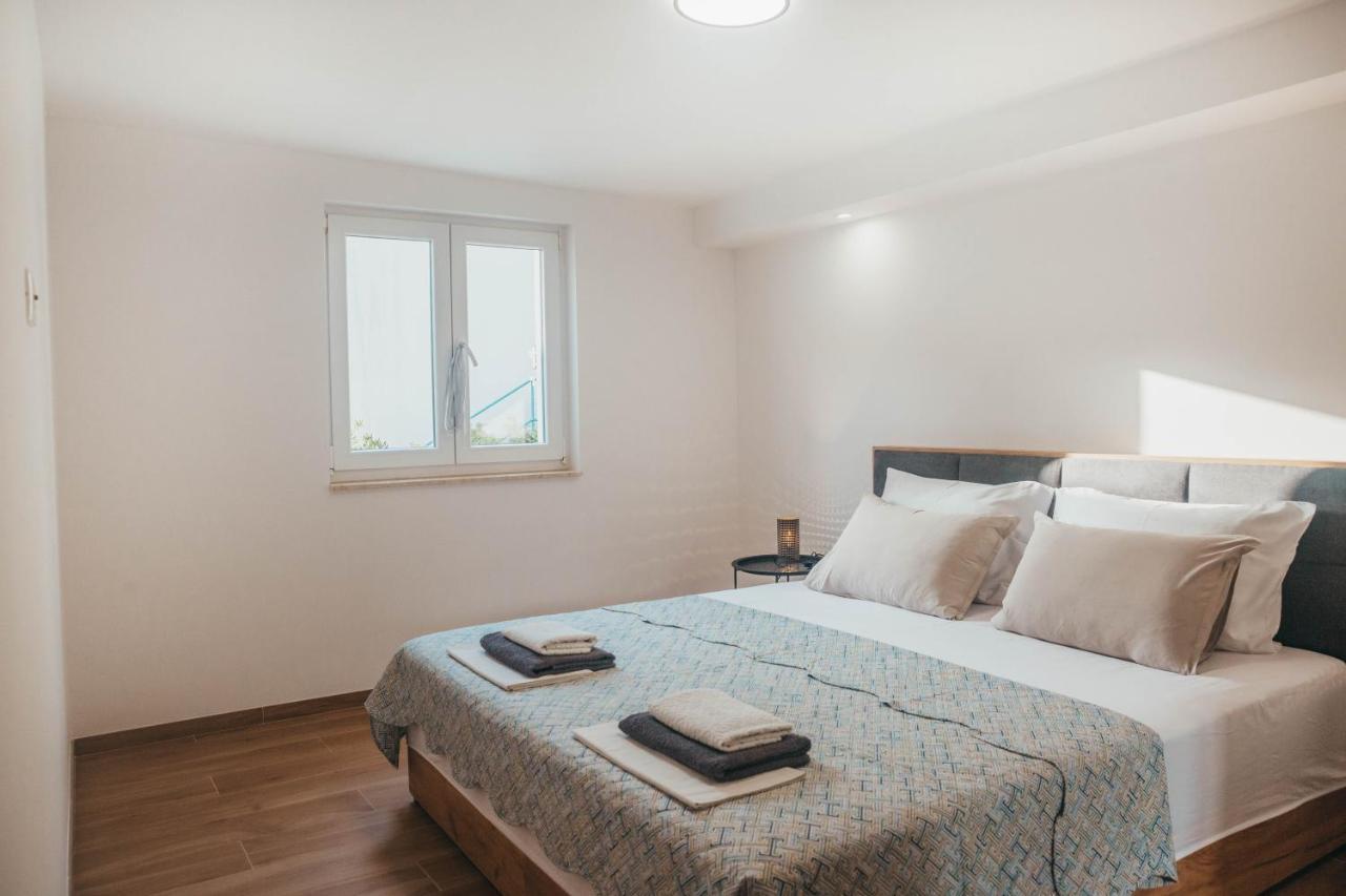Apartments Nina Brist Luaran gambar