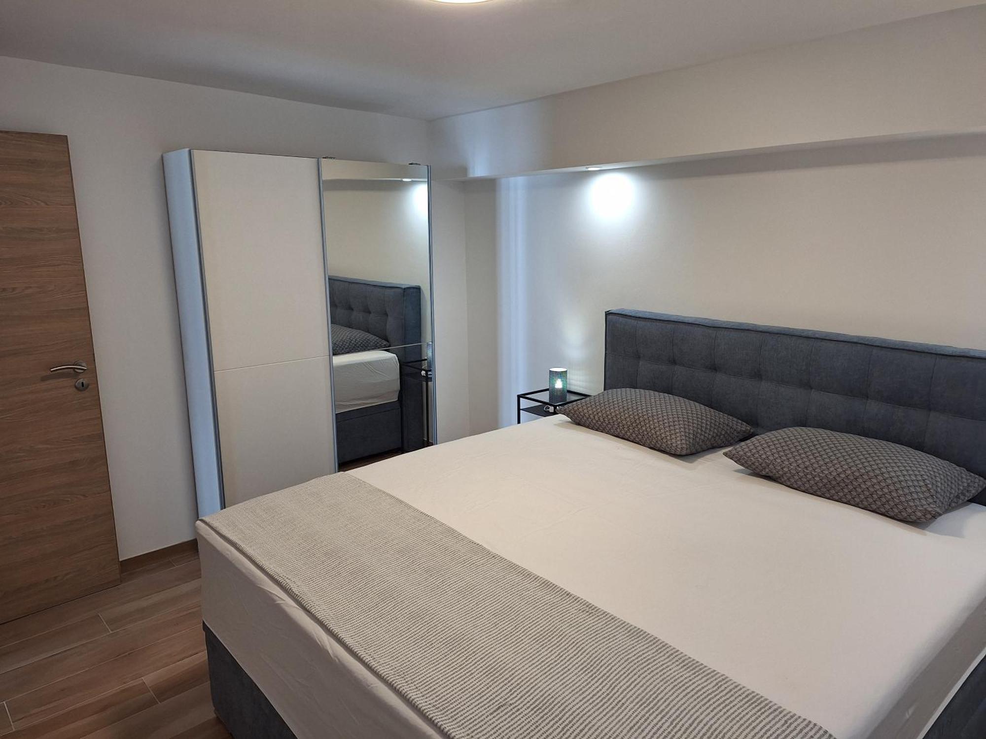 Apartments Nina Brist Luaran gambar