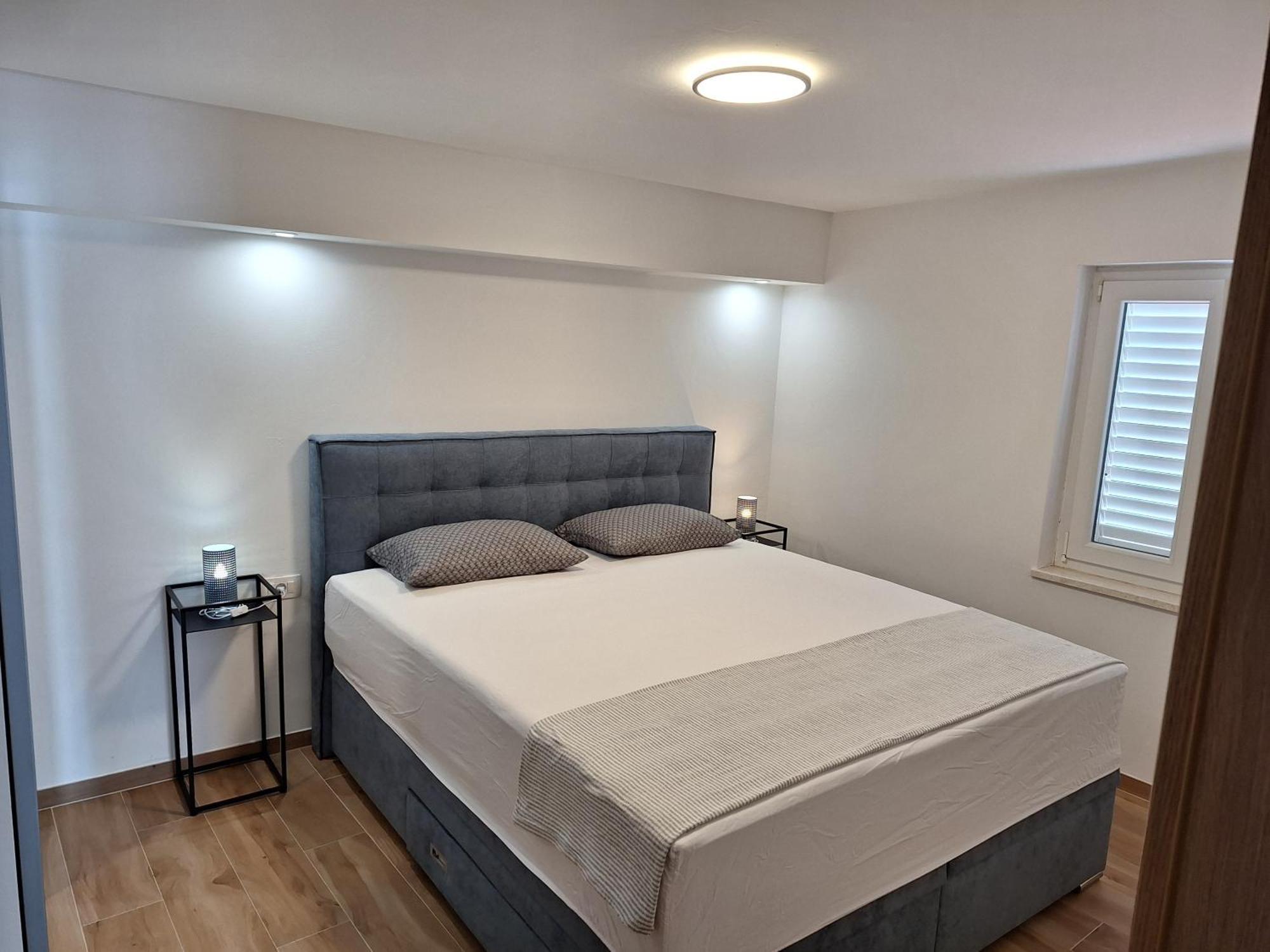 Apartments Nina Brist Luaran gambar